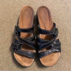 Clarks Merliah Karli Black Leather Wedge Sandals Slide-On Size 8M